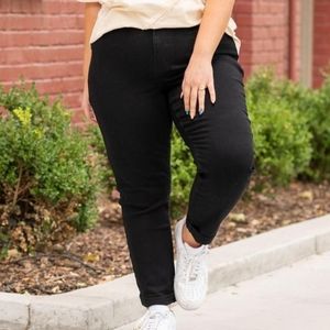 Midnight Black Boyfriend Judy Blue Jeans